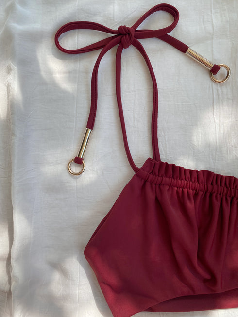 The Amelia Ruffle Edge Top - Merlot